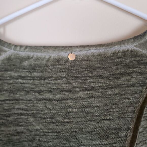 Alice & Olivia Air Olive Green Long Sleeve Split Back Top XS - Picture 6 of 9